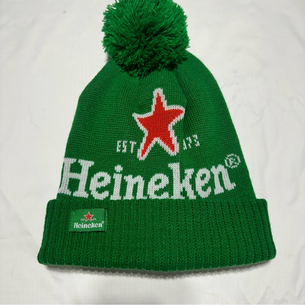 HEINEKEN Green Pom Beanie Beer Logo Knit Hat Apres Ski Pubcore Streetwear